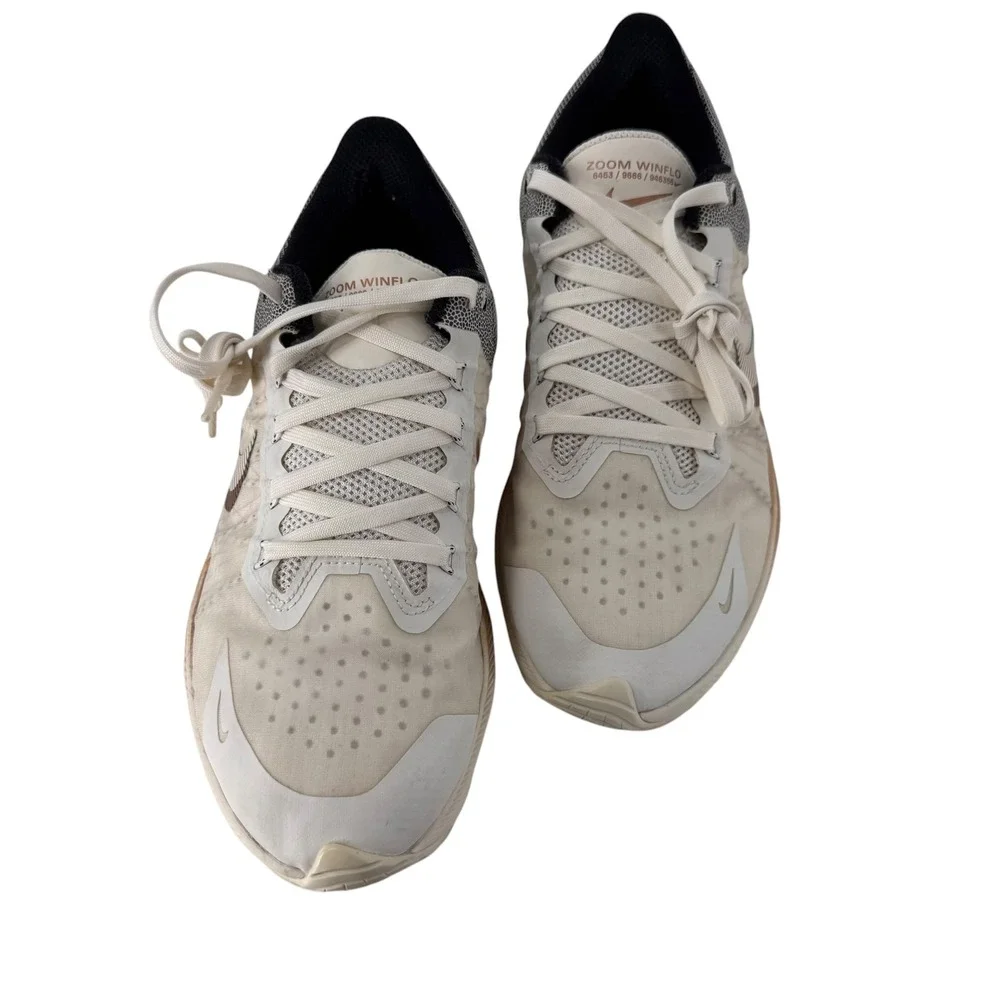 Nike Air Zoom Winflo 8 Womens Running Shoes White Bronze DA3056-101 7.5